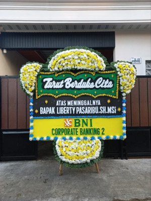 Papan Bunga Duka di Langgam