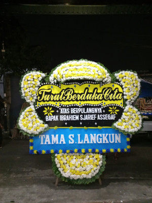 Papan Bunga Duka di Langgam